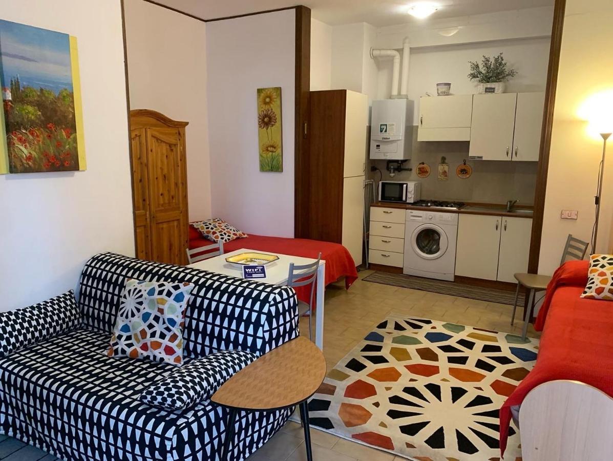 Appartamento Affitti Brevi Verona Colors/G.B. Rossi Friendly Exterior photo